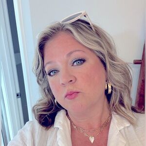 Meet your Posher, Nikki